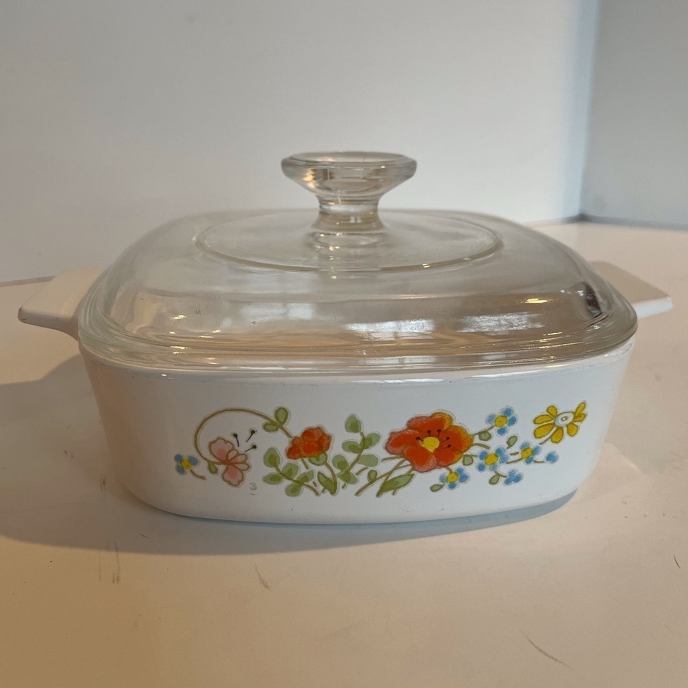 Vintage Wild Flower 1 Quart Corningware Dish with Lid
